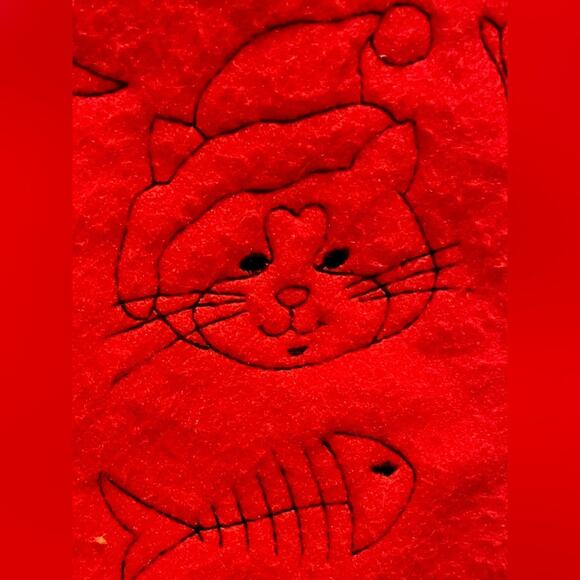 Embroidered cat stocking with resin ornament - Picture 5 of 9